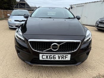 Used Volvo V40 2016 for sale - 78377132: Photo