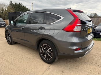 Used Honda CR-V 2018 for sale - 78377131: Photo