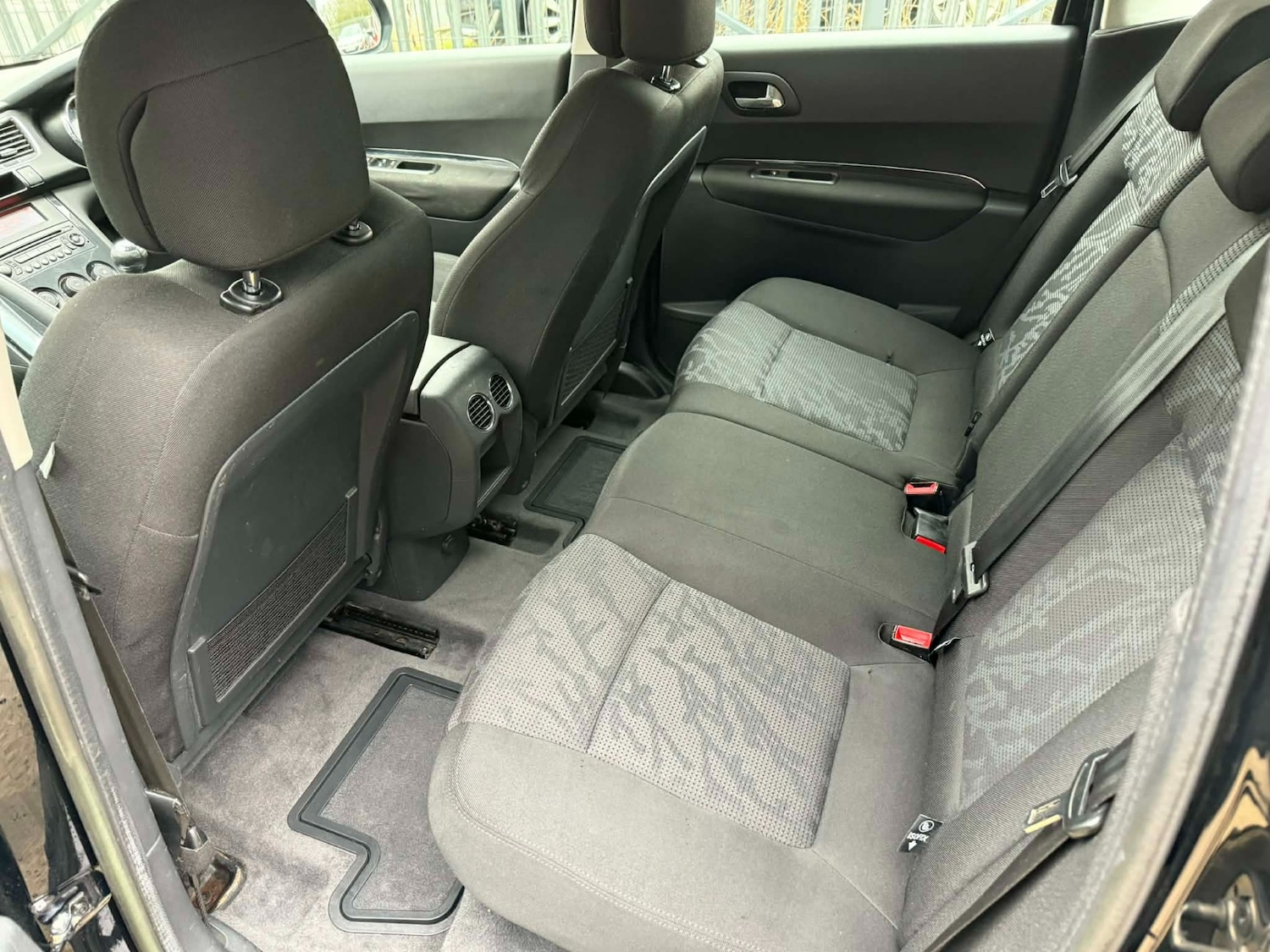 Used Peugeot 3008 2011 for sale - 77399389: Photo 12