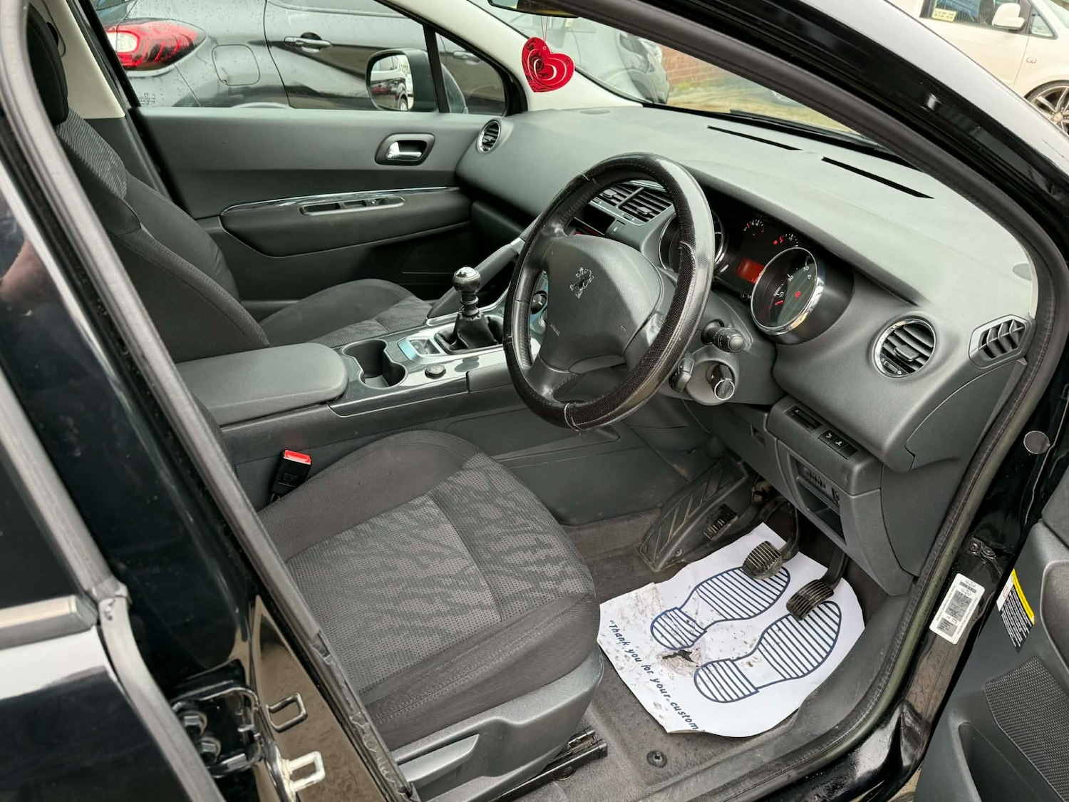 Used Peugeot 3008 2011 for sale - 77399389: Photo 15