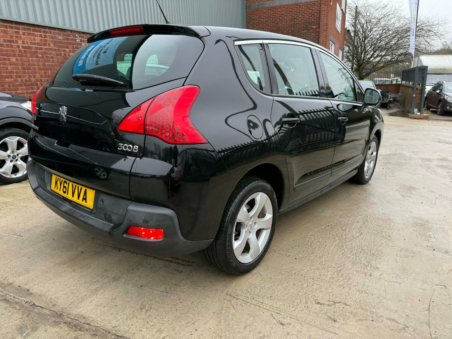 Used Peugeot 3008 2011 for sale - 77399389: Photo 6