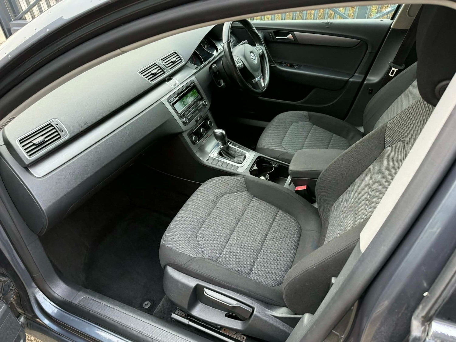 Used Volkswagen Passat 2013 for sale - 77482356: Photo 11