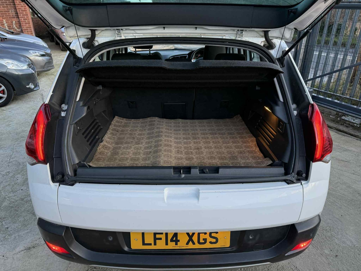 Used Peugeot 3008 2014 for sale - 76568201: Photo 13