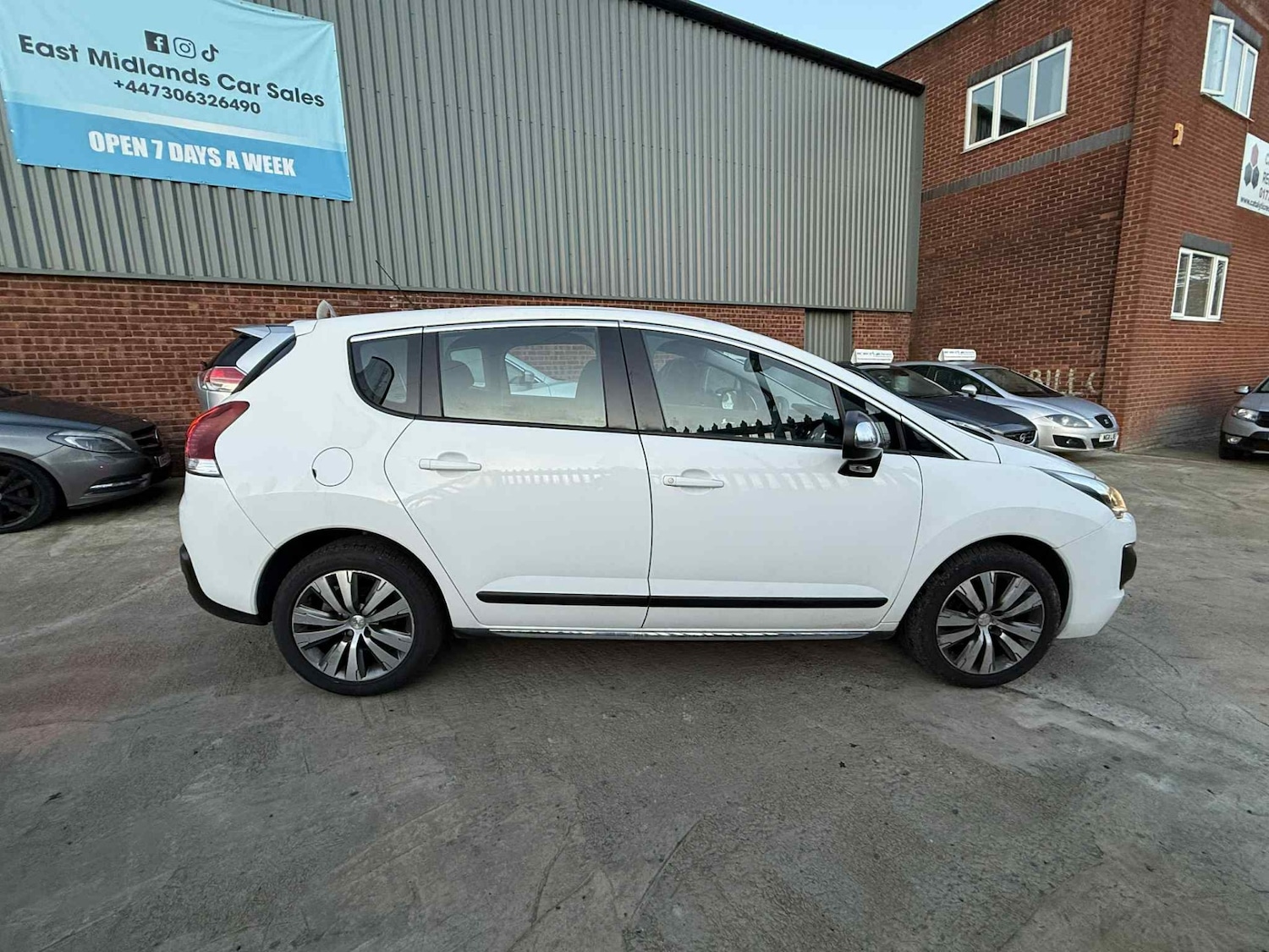 Used Peugeot 3008 2014 for sale - 76568201: Photo 5