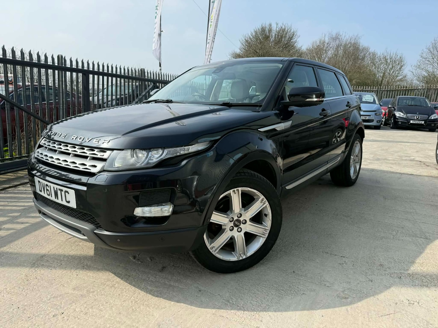 Used Land Rover Range Rover Evoque 2011 for sale - 71401793: Photo 2
