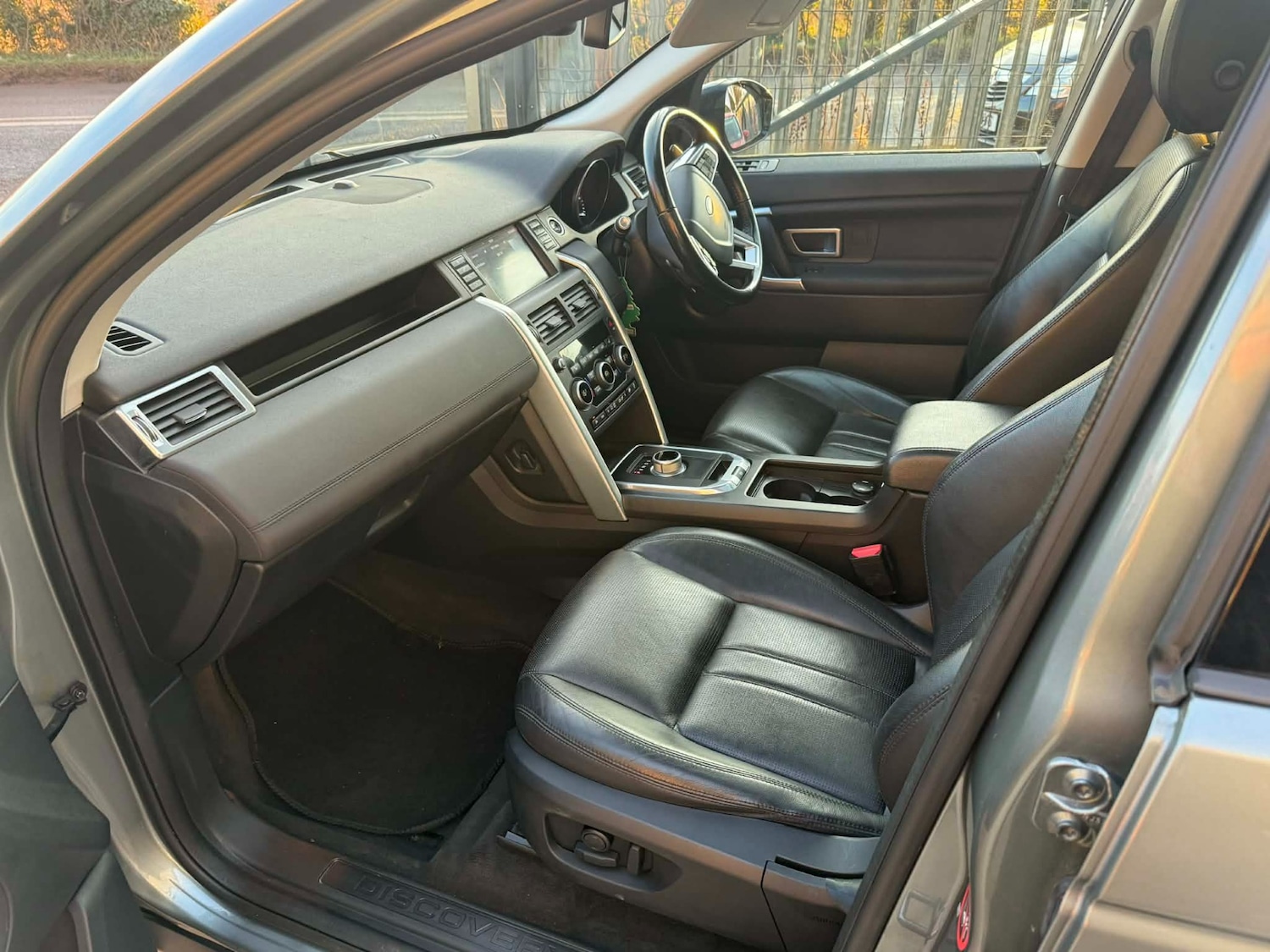 Used Land Rover Discovery Sport 2015 for sale - 76847361: Photo 10