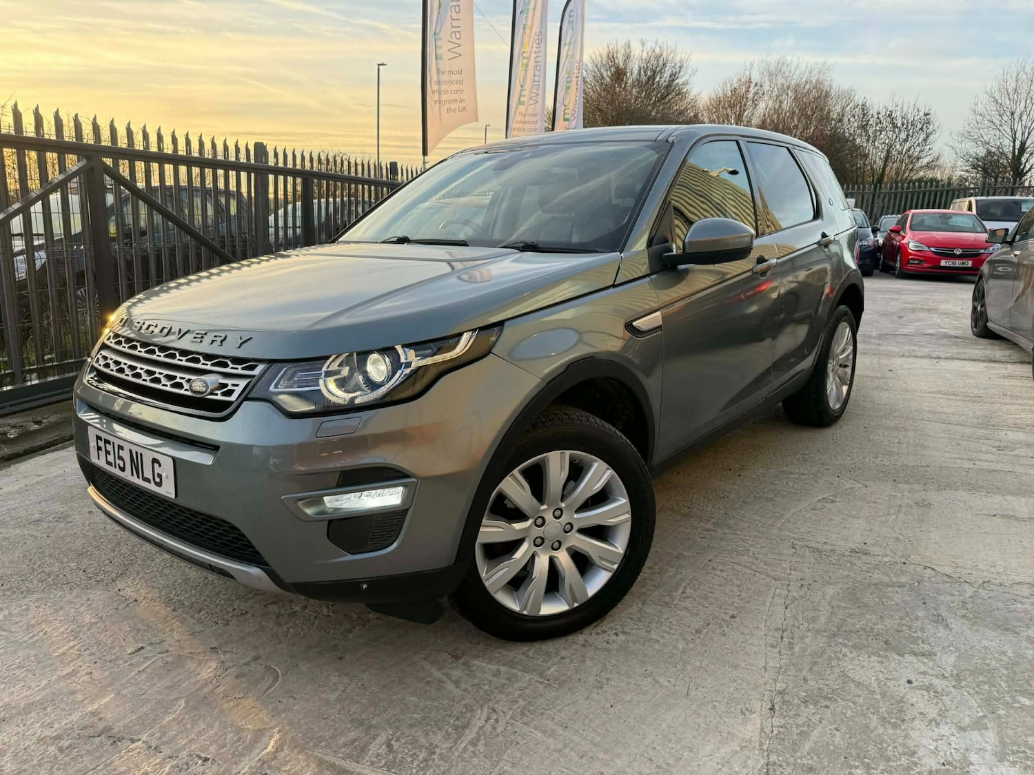 Used Land Rover Discovery Sport 2015 for sale - 76847361: Photo 2