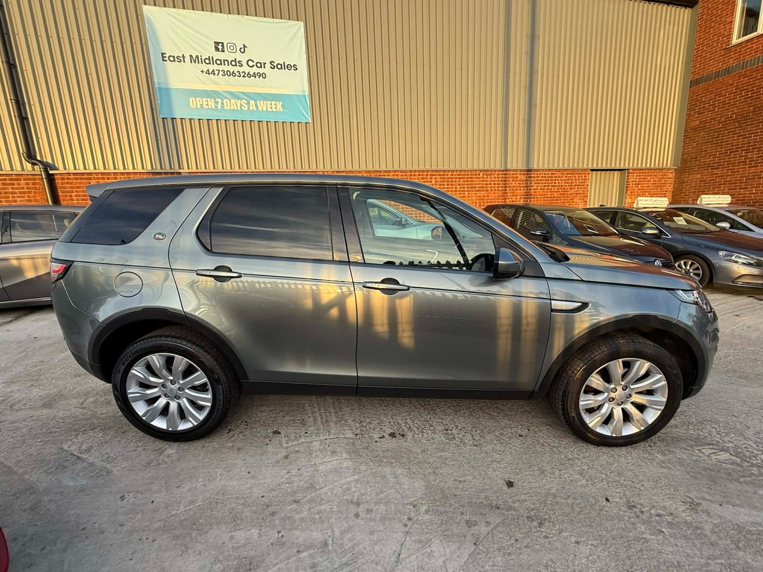 Used Land Rover Discovery Sport 2015 for sale - 76847361: Photo 6