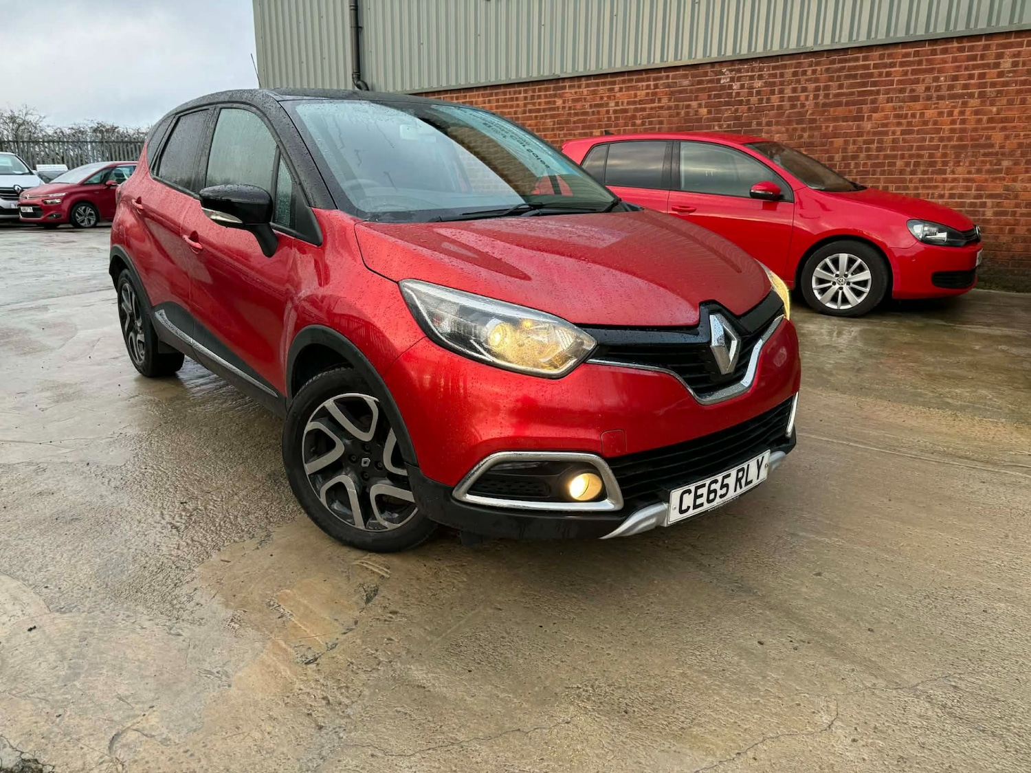 Used Renault Captur 2015 for sale - 76847284: Photo 1