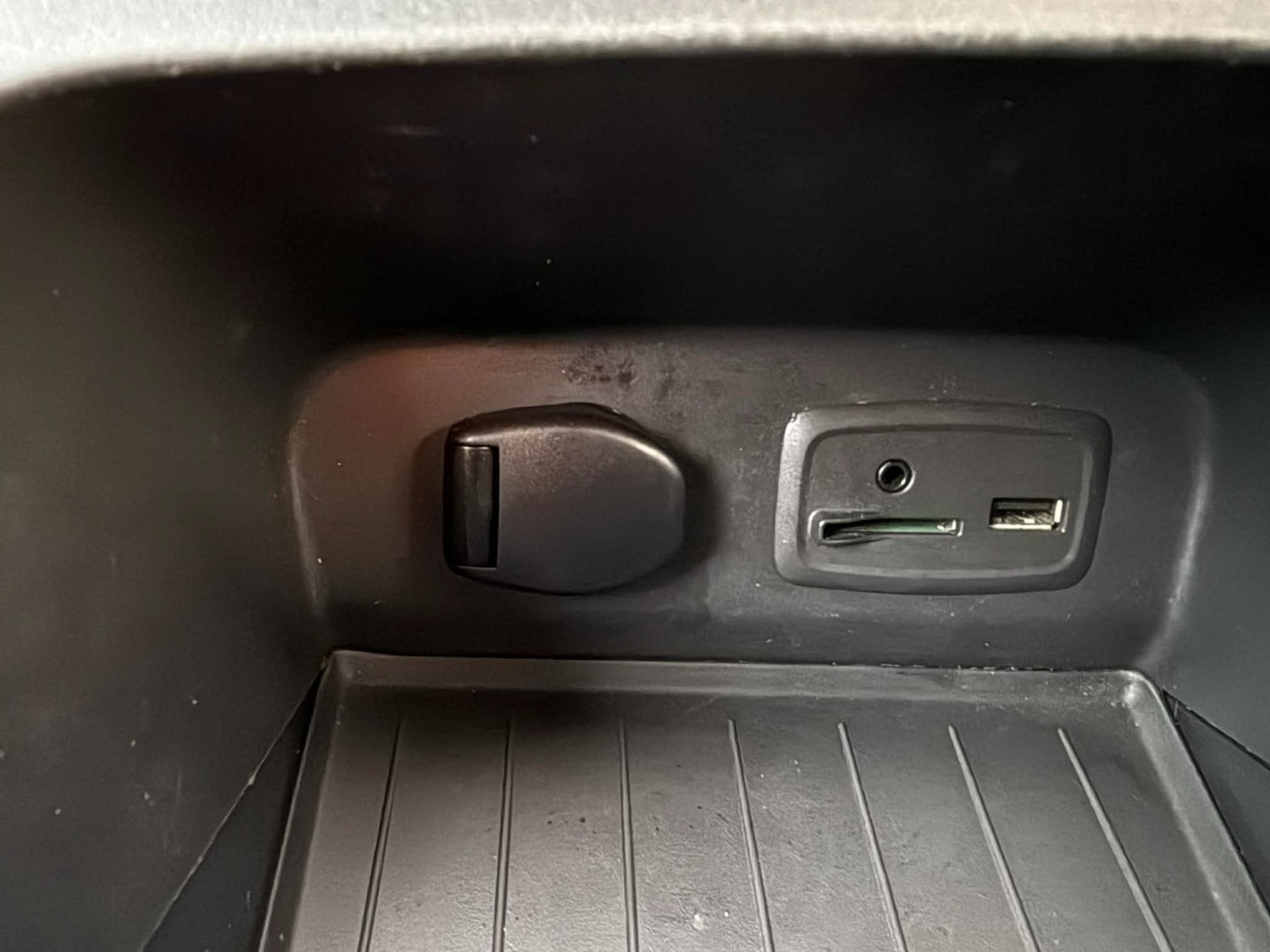 Used Renault Captur 2015 for sale - 76847284: Photo 21