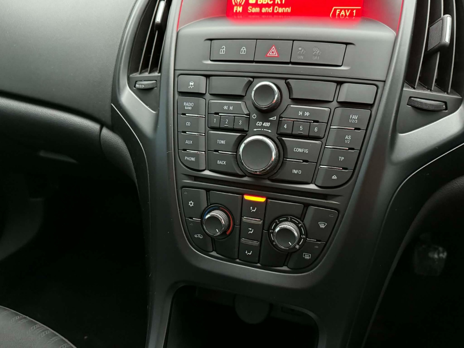 Used Vauxhall Astra 2012 for sale - 77019949: Photo 16