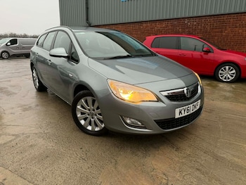 Used Vauxhall Astra 2012 for sale - 77019949: Photo