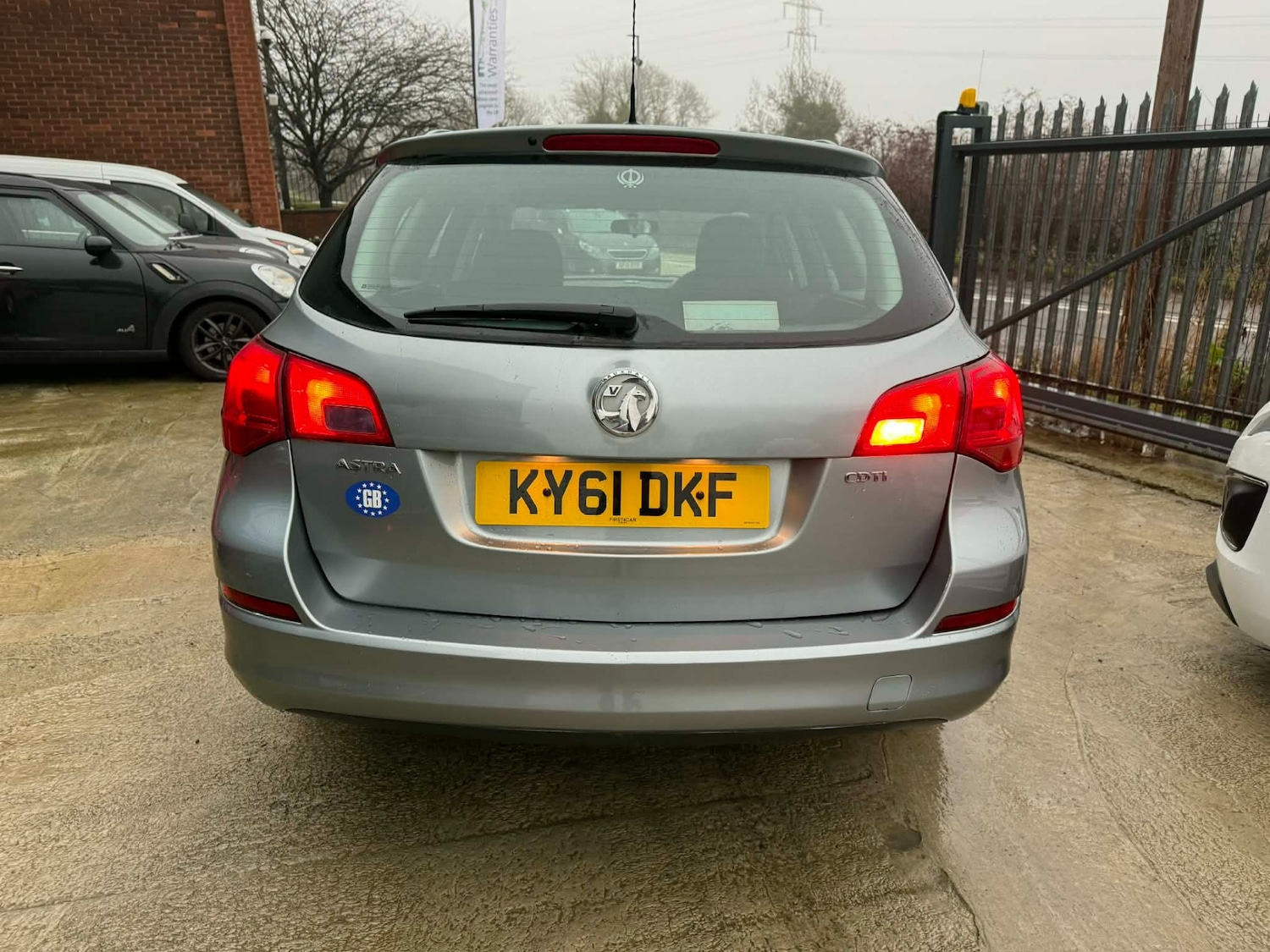 Used Vauxhall Astra 2012 for sale - 77019949: Photo 7