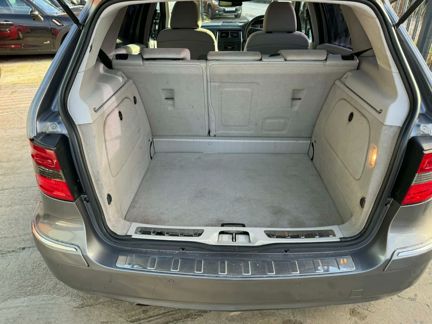 Used Mercedes-Benz B Class 2011 for sale - 77019937: Photo 14