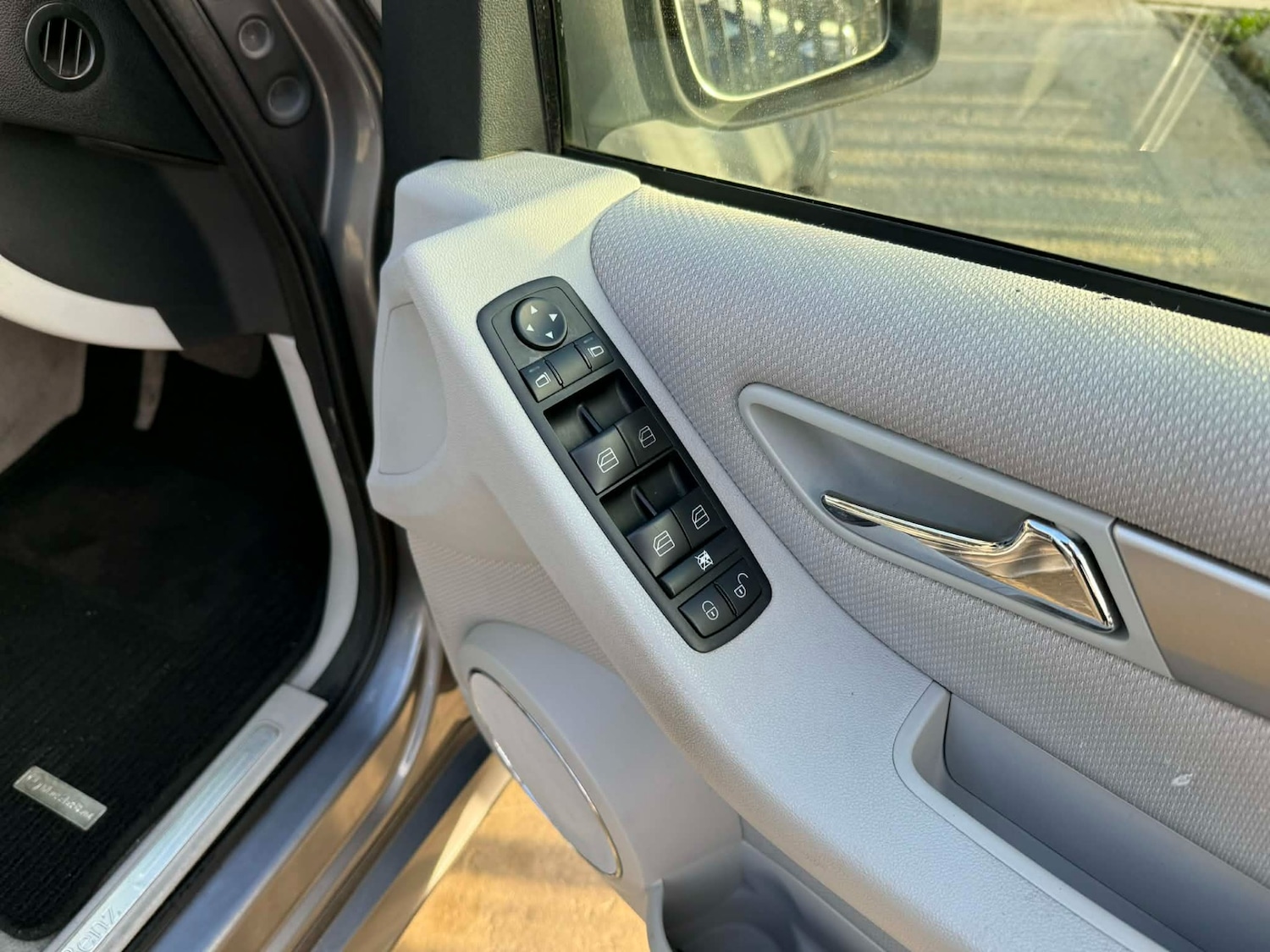 Used Mercedes-Benz B Class 2011 for sale - 77019937: Photo 15