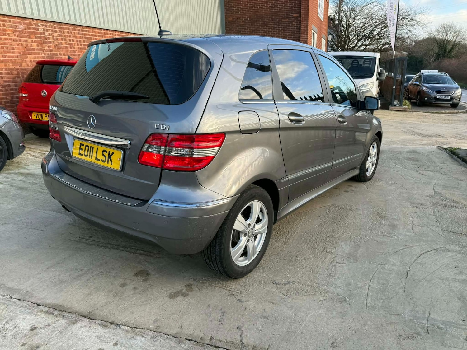 Used Mercedes-Benz B Class 2011 for sale - 77019937: Photo 6