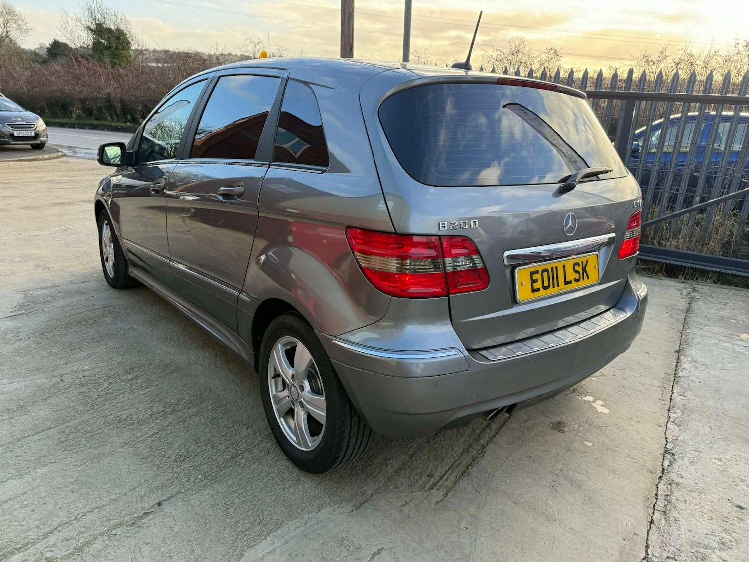 Used Mercedes-Benz B Class 2011 for sale - 77019937: Photo 8