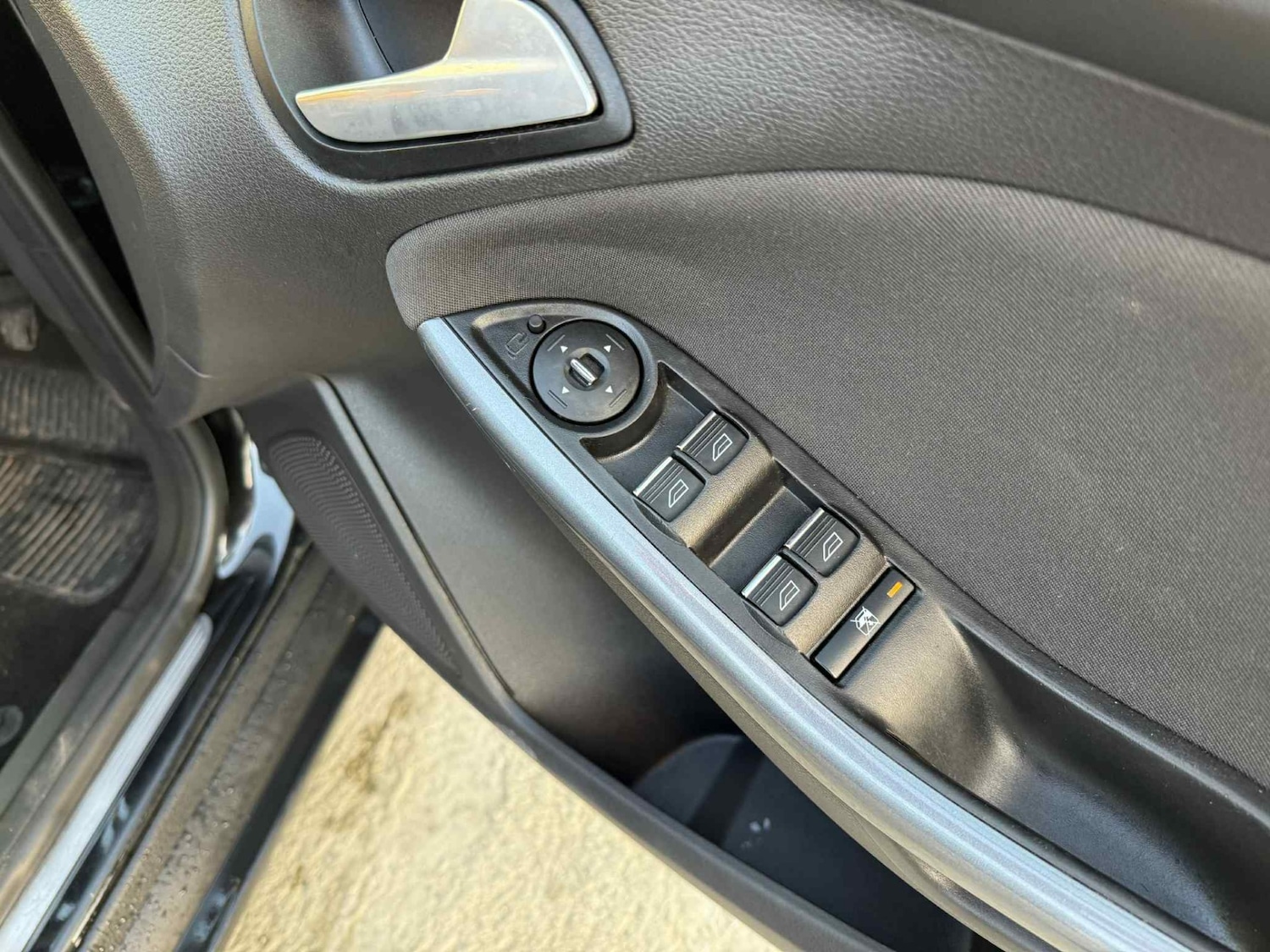 Used Ford Focus 2014 for sale - 76602760: Photo 16