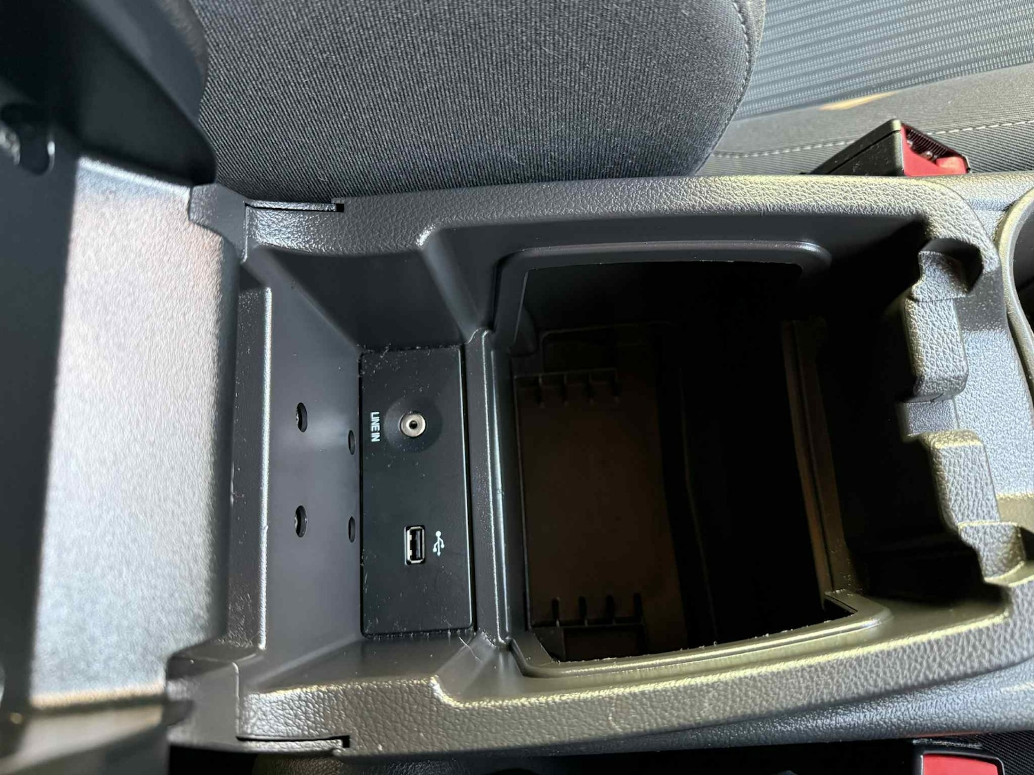 Used Ford Focus 2014 for sale - 76602760: Photo 17