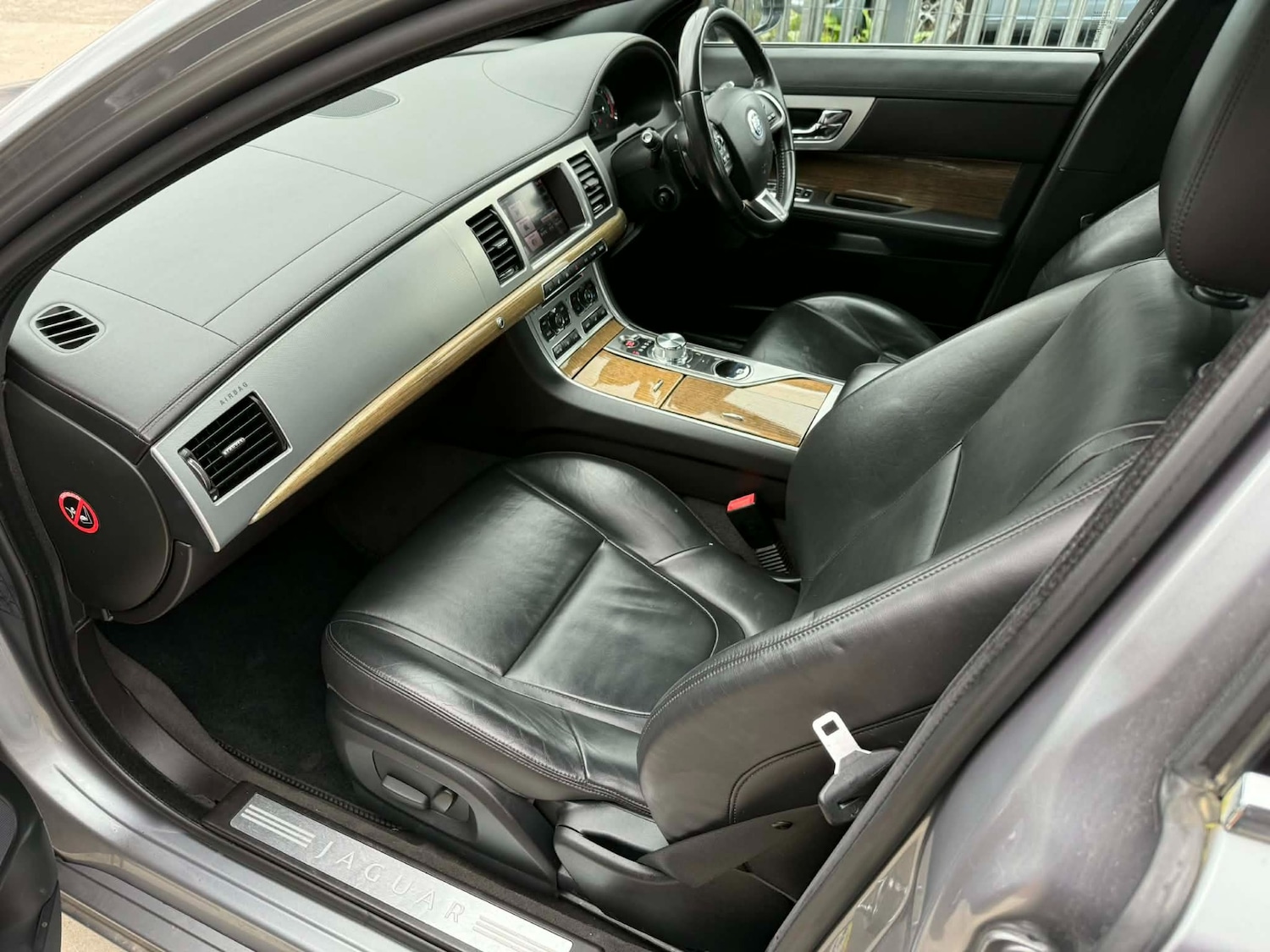 Used Jaguar XF 2013 for sale - 77873395: Photo 11