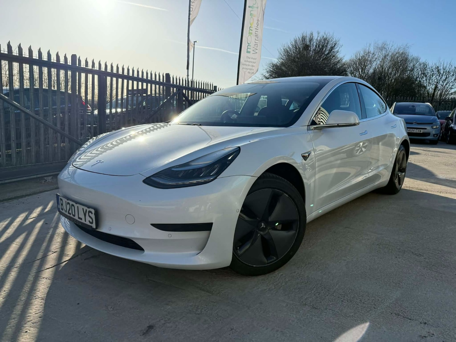 Used Tesla Model 3 2020 for sale - 77918788: Photo 2