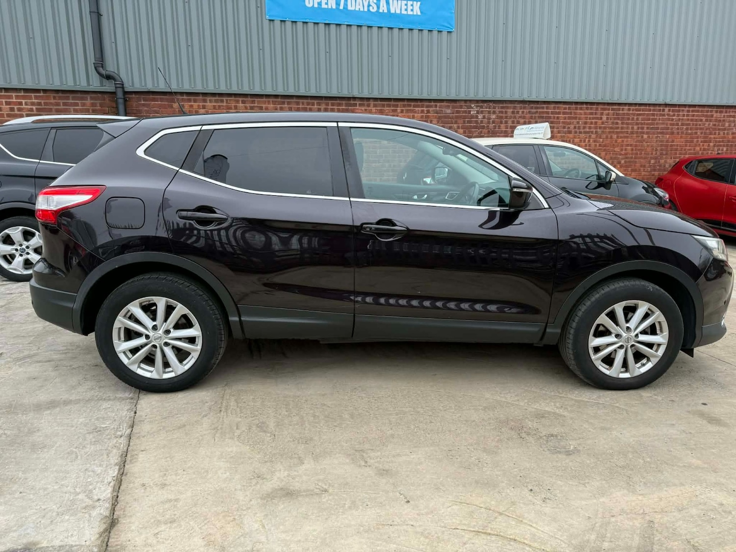 Used Nissan Qashqai 2014 for sale - 77482338: Photo 5