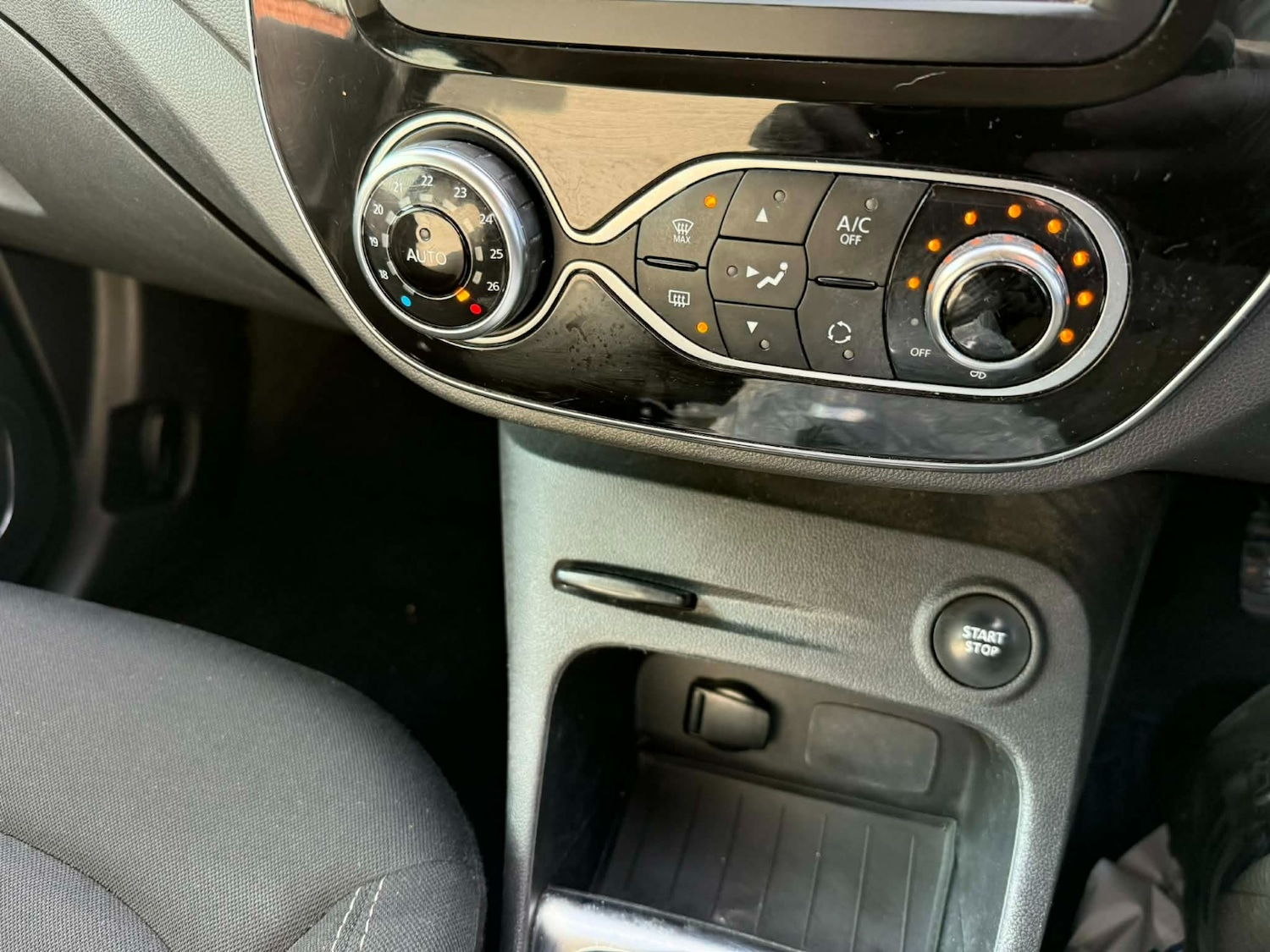 Used Renault Captur 2018 for sale - 77395065: Photo 17