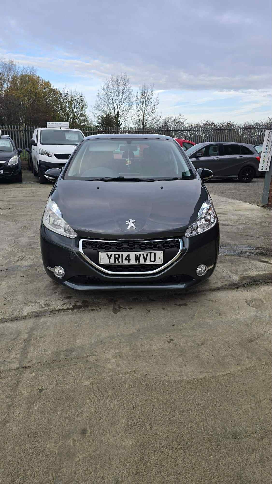 Used Peugeot 208 2014 for sale - 76519669: Photo 3