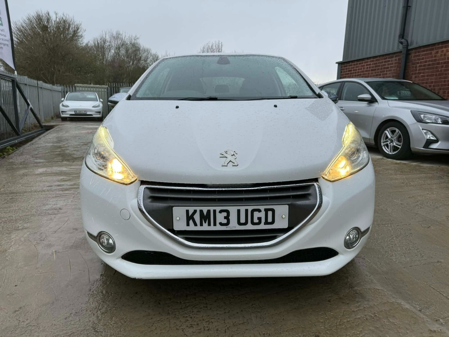 Used Peugeot 208 2013 for sale - 78015216: Photo 3