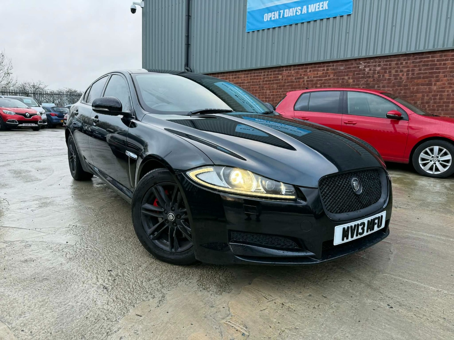 Used Jaguar XF 2013 for sale - 76847334: Photo 1