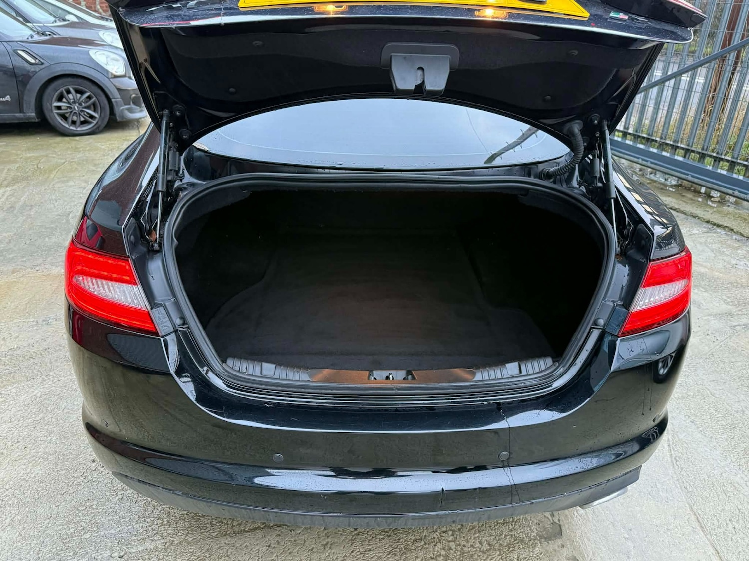 Used Jaguar XF 2013 for sale - 76847334: Photo 15