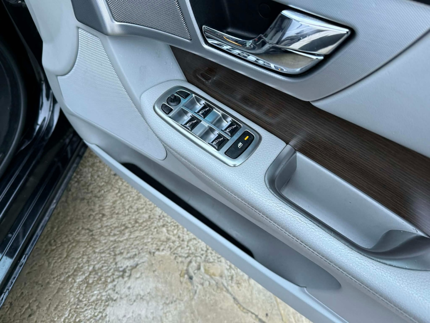 Used Jaguar XF 2013 for sale - 76847334: Photo 16