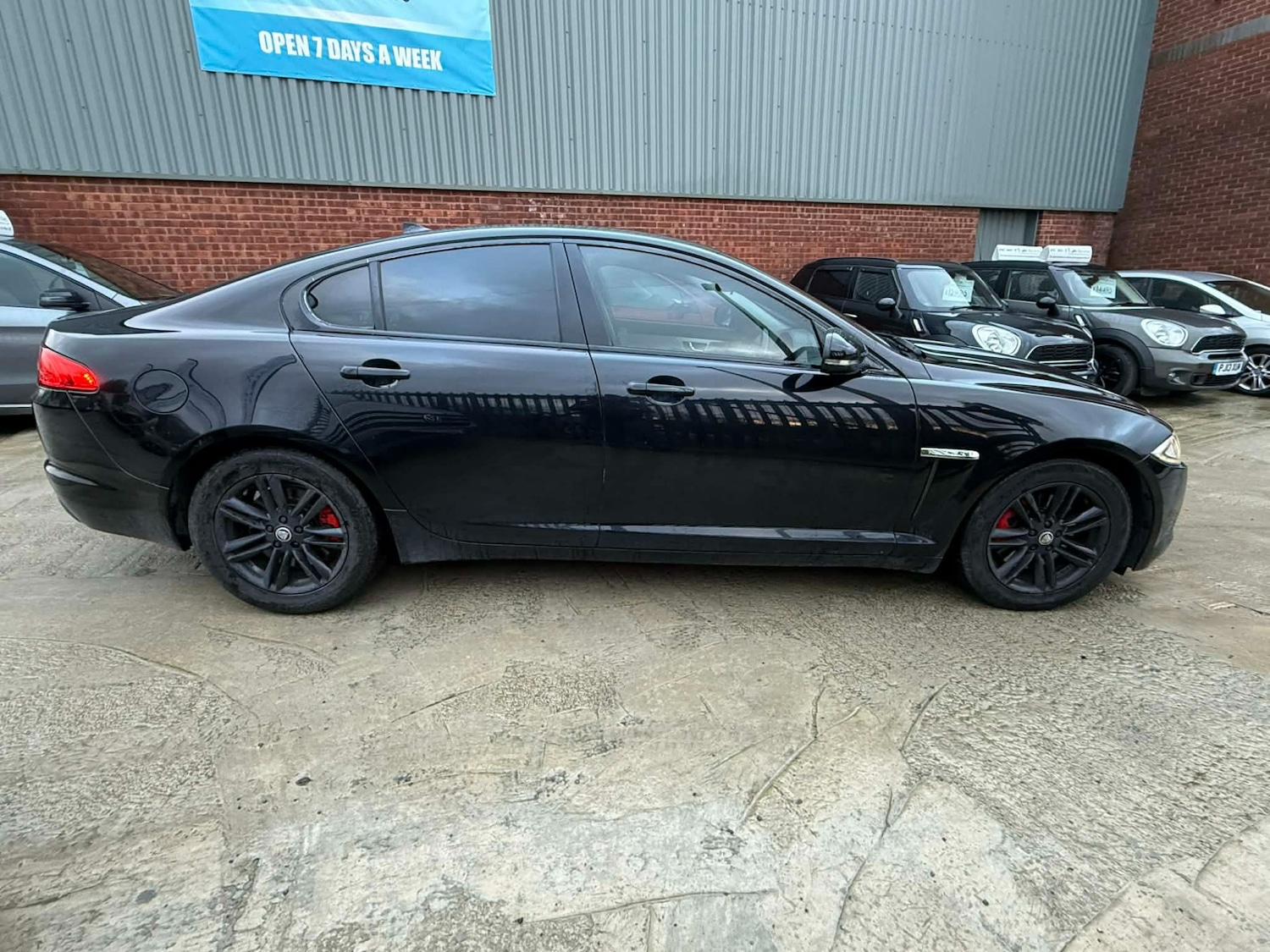 Used Jaguar XF 2013 for sale - 76847334: Photo 5
