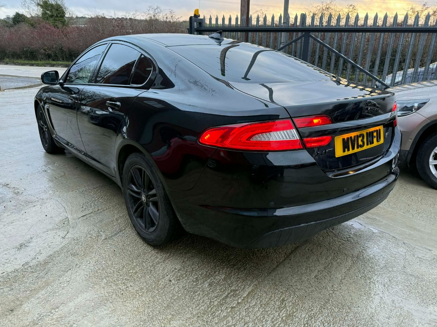 Used Jaguar XF 2013 for sale - 76847334: Photo 8