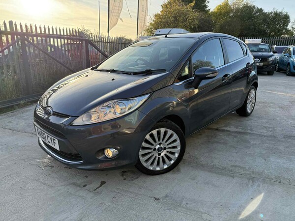 Used Ford Fiesta 2010 for sale - 76249949: Photo 2