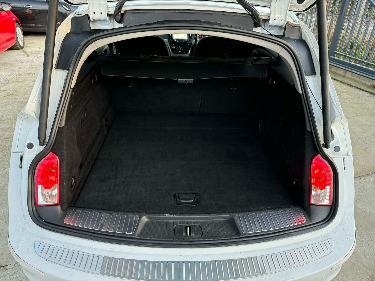 Used Vauxhall Insignia 2017 for sale - 76780451: Photo 13