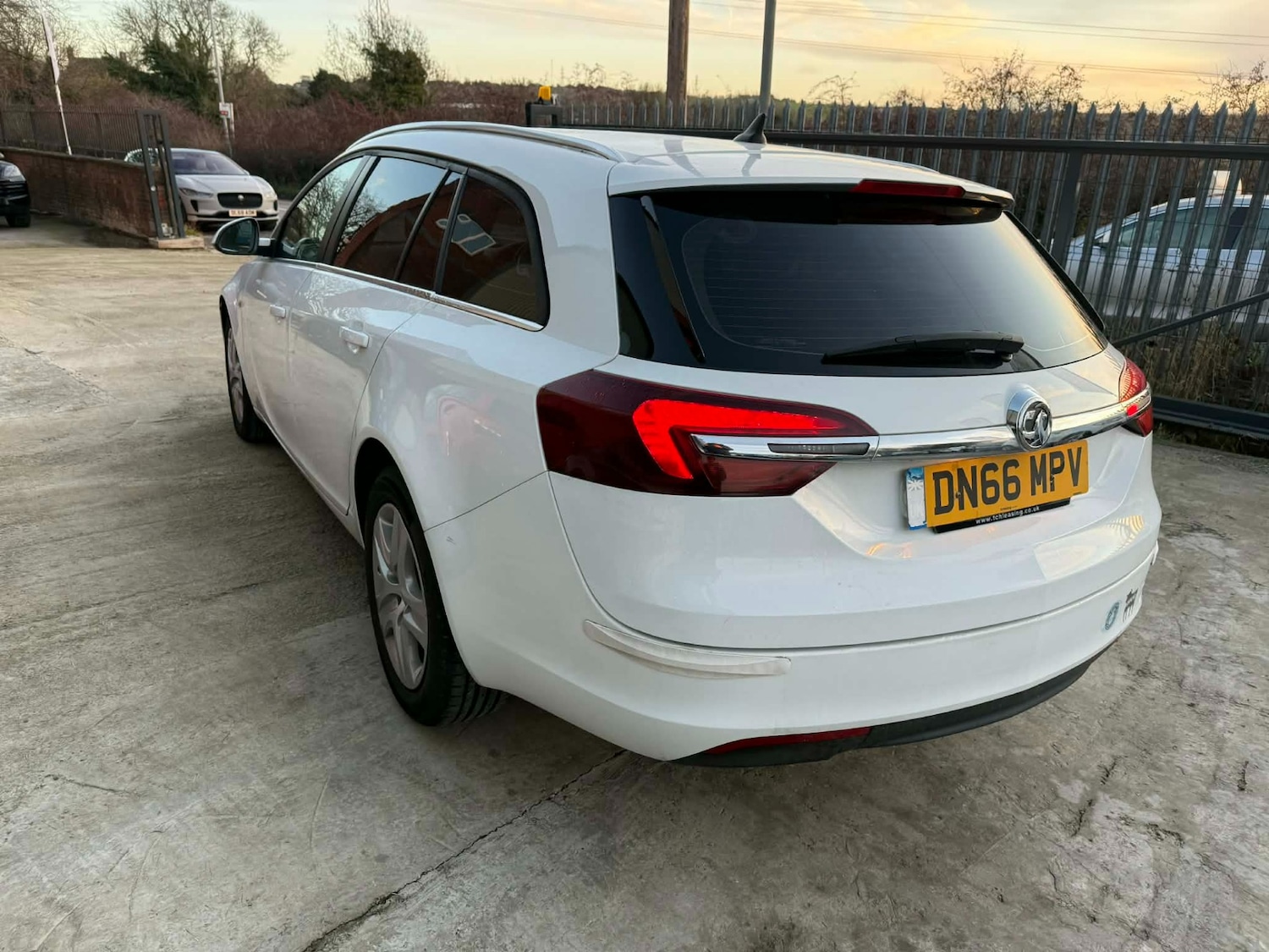 Used Vauxhall Insignia 2017 for sale - 76780451: Photo 8