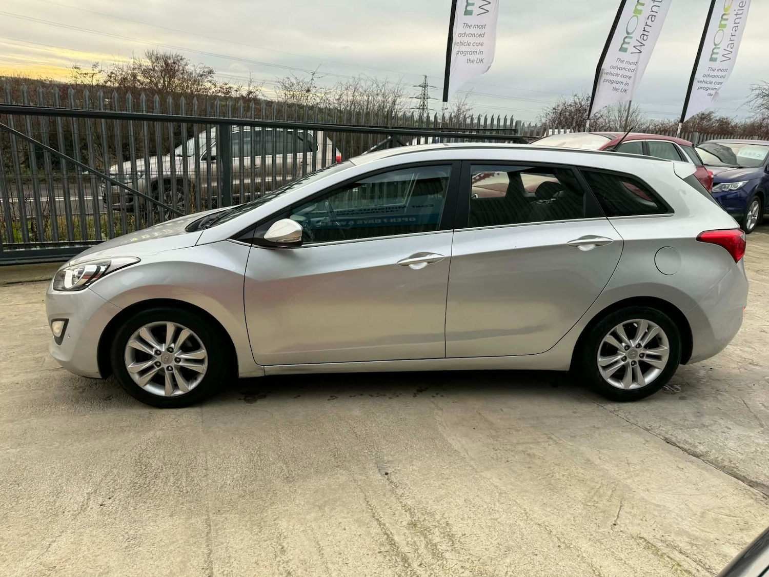 Used Hyundai i30 2012 for sale - 76940515: Photo 9