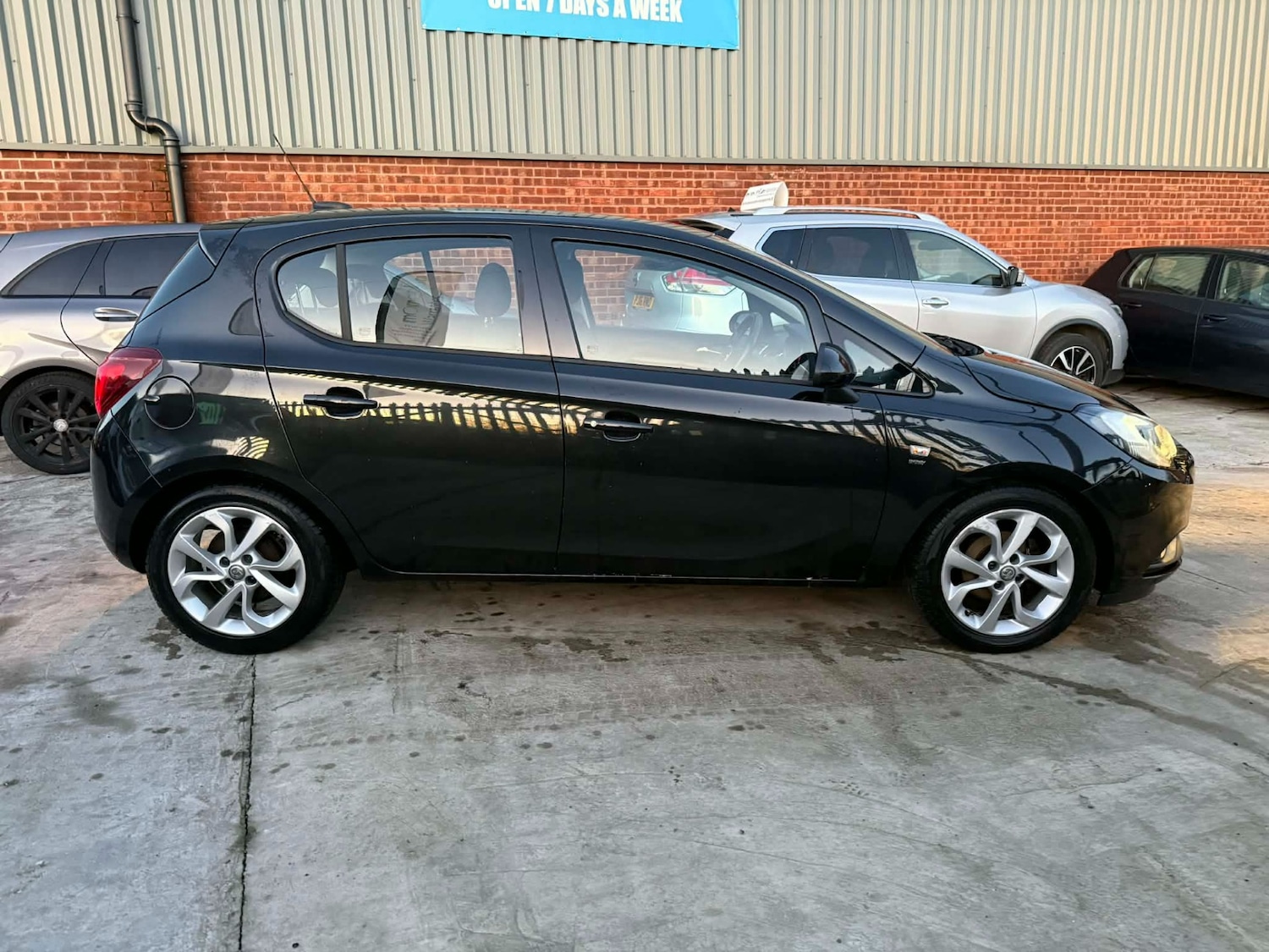 Used Vauxhall Corsa 2016 for sale - 76627057: Photo 5