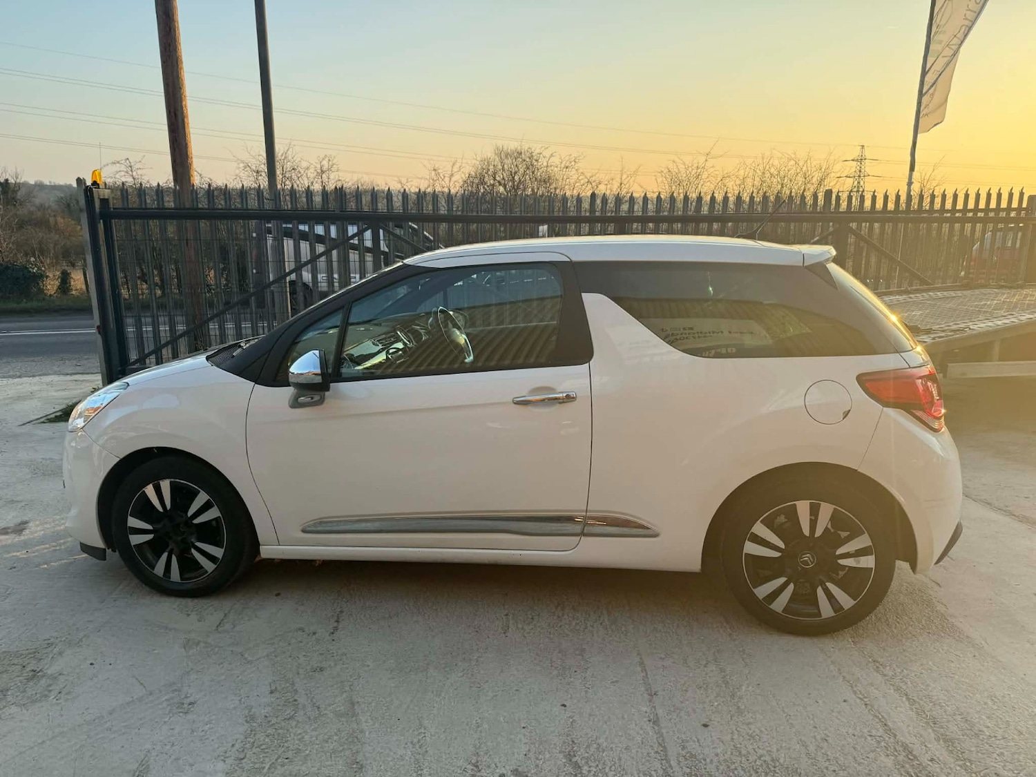 Used Citroen DS3 2011 for sale - 77790726: Photo 9