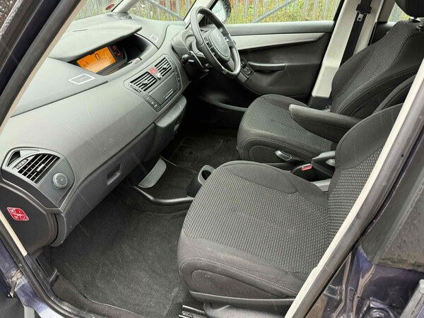 Used Citroen C4 Picasso 2010 for sale - 76316878: Photo 11
