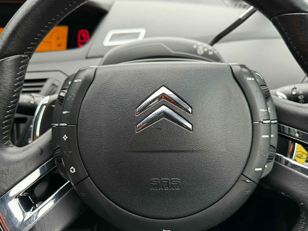 Used Citroen C4 Picasso 2010 for sale - 76316878: Photo 18
