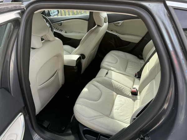 Used Volvo V40 2013 for sale - 76177691: Photo 12