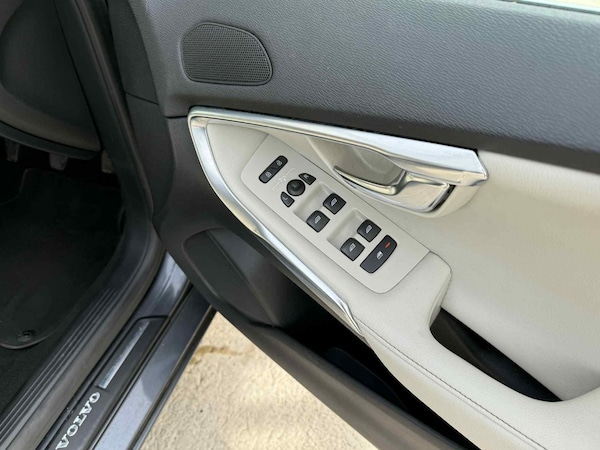 Used Volvo V40 2013 for sale - 76177691: Photo 16