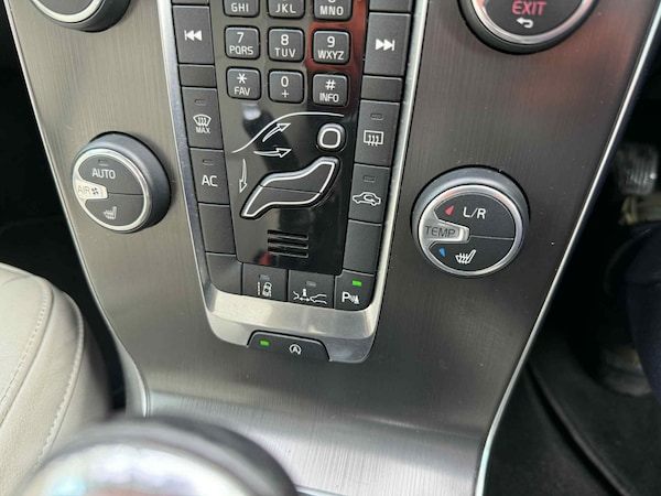 Used Volvo V40 2013 for sale - 76177691: Photo 19