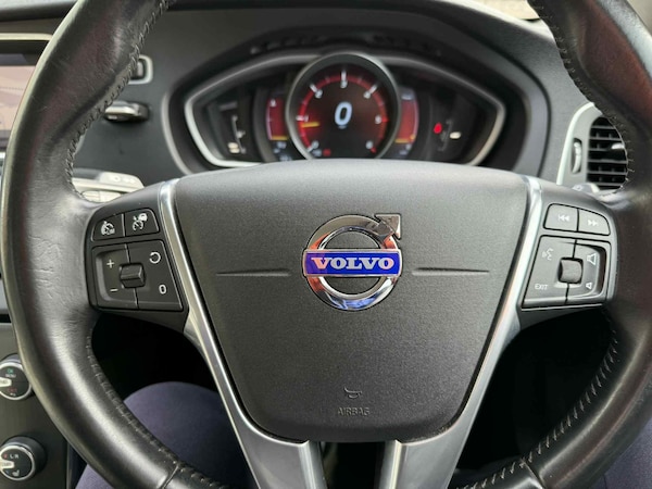 Used Volvo V40 2013 for sale - 76177691: Photo 20