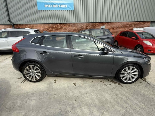 Used Volvo V40 2013 for sale - 76177691: Photo 5