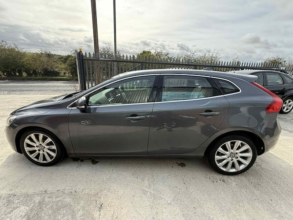 Used Volvo V40 2013 for sale - 76177691: Photo 9