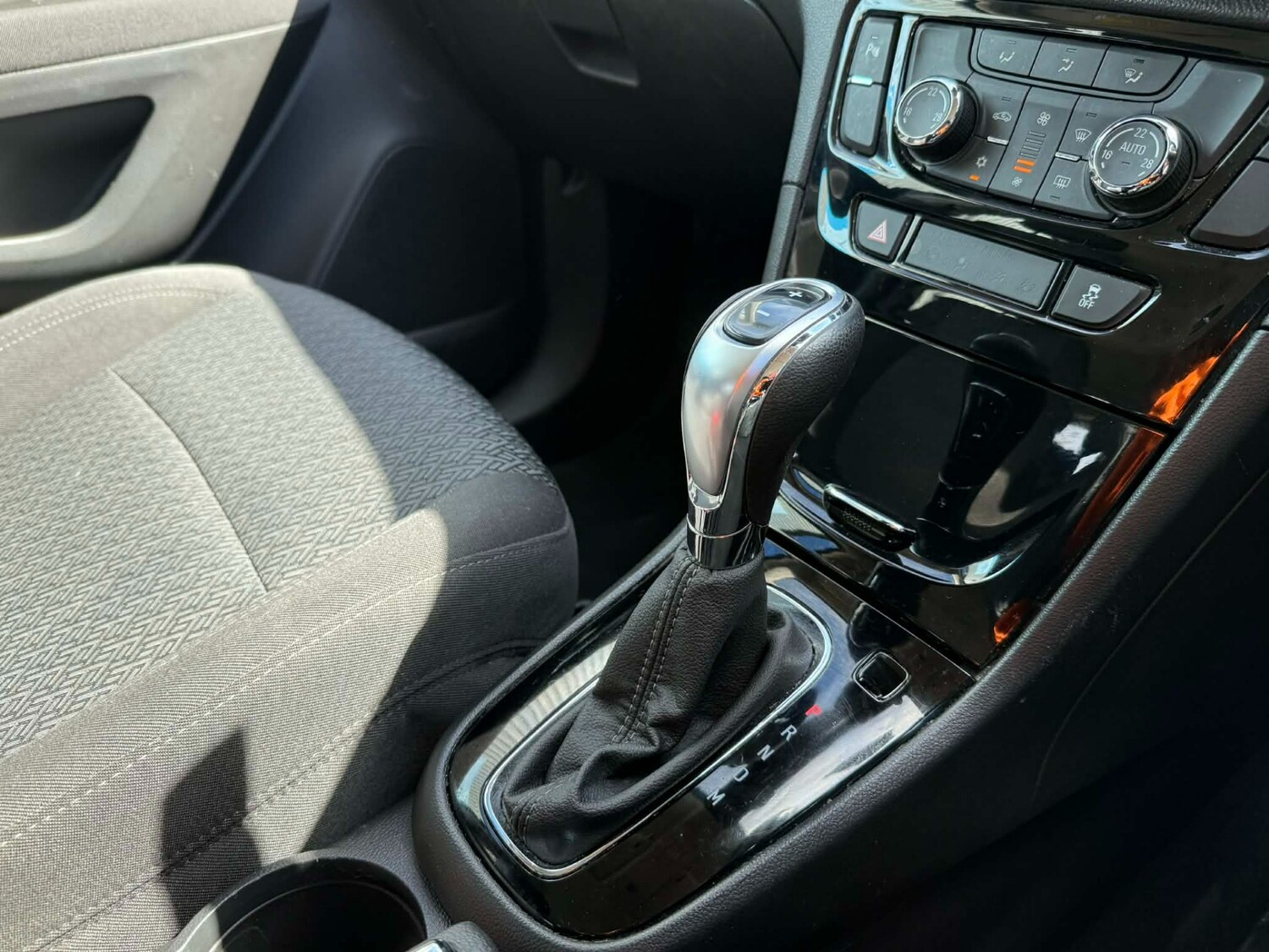 Used Vauxhall Mokka X 2018 for sale - 78144785: Photo 19