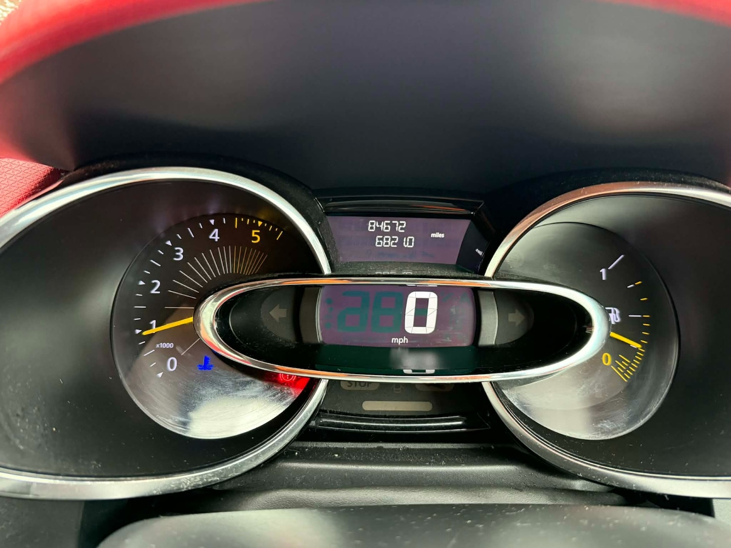 Used Renault Clio 2014 for sale - 76853884: Photo 10